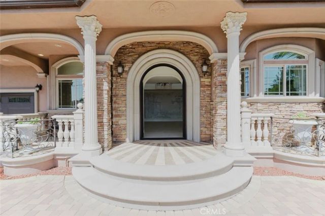 6717 Nagle, Van Nuys, CA 91401