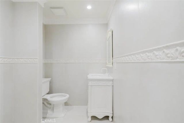 6717 Nagle, Van Nuys, CA 91401
