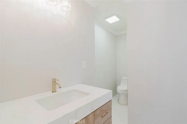 6717 Nagle, Van Nuys, CA 91401