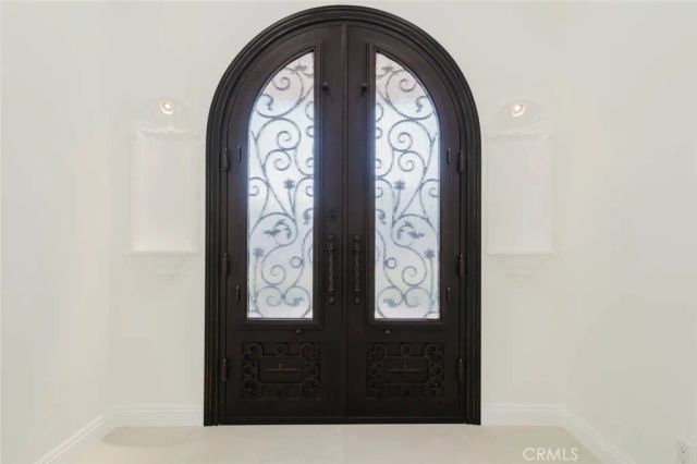 6717 Nagle, Van Nuys, CA 91401