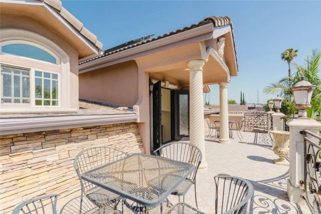 6717 Nagle, Van Nuys, CA 91401