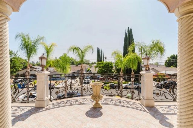 6717 Nagle, Van Nuys, CA 91401