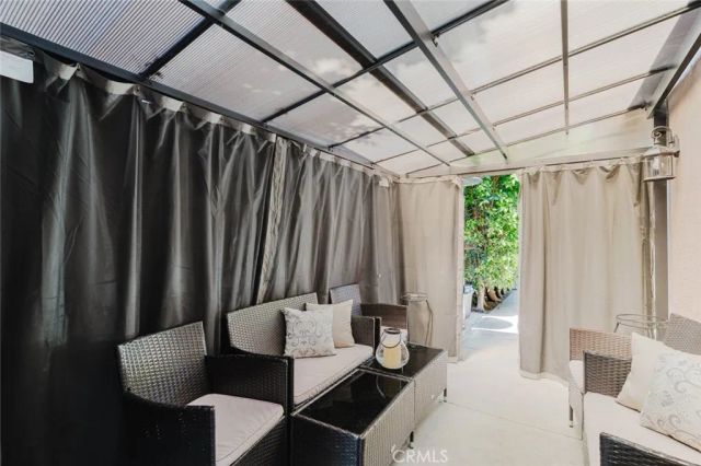 6717 Nagle, Van Nuys, CA 91401