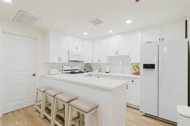 6717 Nagle, Van Nuys, CA 91401