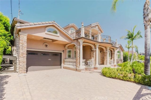6717 Nagle, Van Nuys, CA 91401