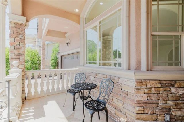 6717 Nagle, Van Nuys, CA 91401
