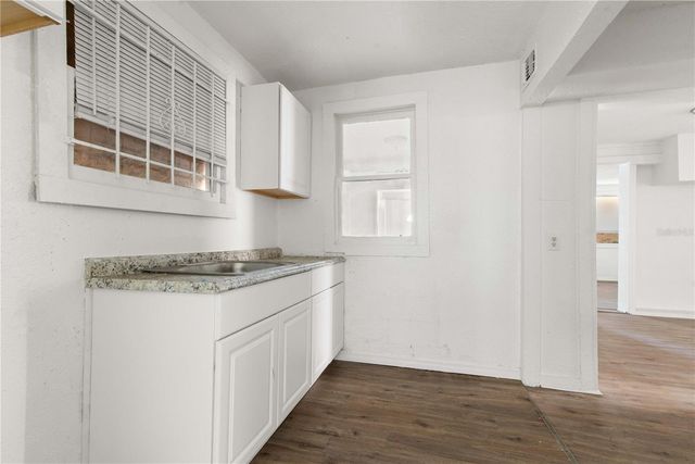 1651 W 34 STREET, Jacksonville, FL 32209