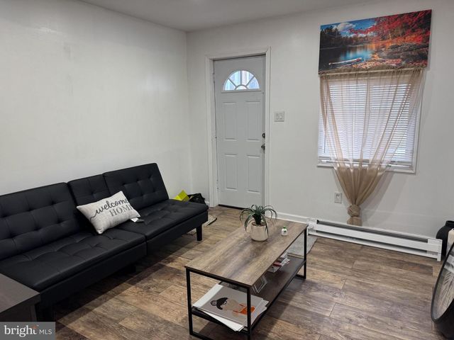 219 W WATER ST, Lansford, PA 18232