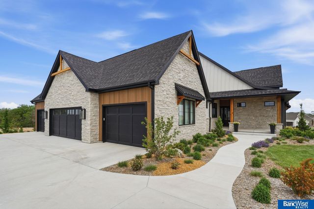 7820 Prairie Flower Drive, Roca, NE 68430