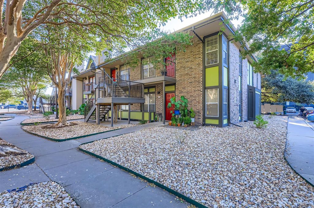 7685 Northcross DR 729, Austin, TX 78757