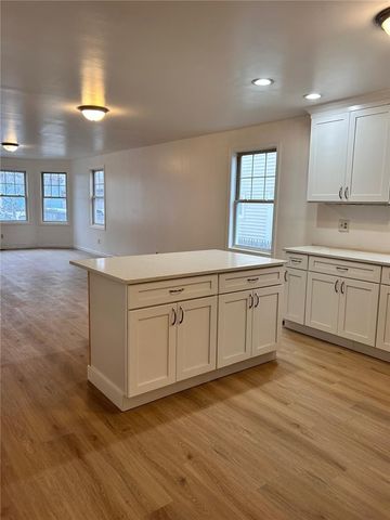 16 Diamond Street, Providence, RI 02907