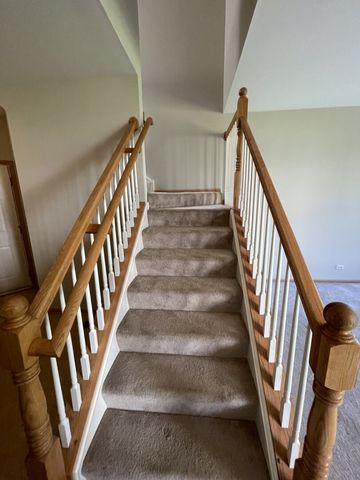 160 Concord Drive S 160, Oswego, IL 60543