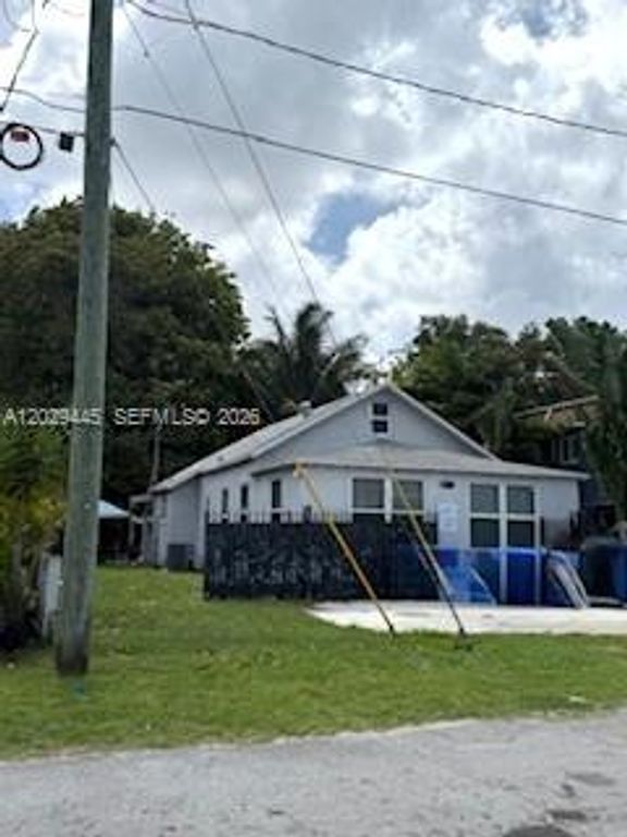 7640 NE 3rd Place, Miami, FL 33138