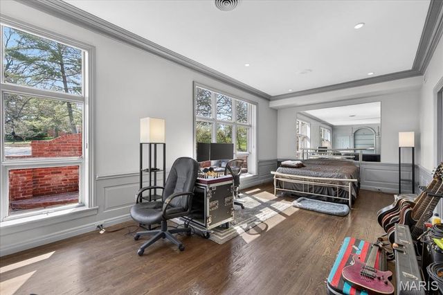 10 Vouga Lane, St Louis, MO 63131