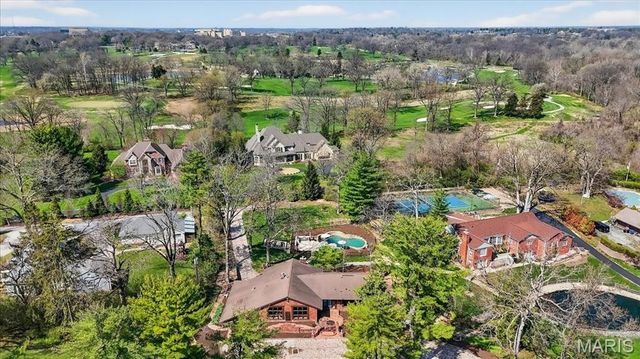 10 Vouga Lane, St Louis, MO 63131