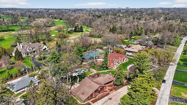 10 Vouga Lane, St Louis, MO 63131