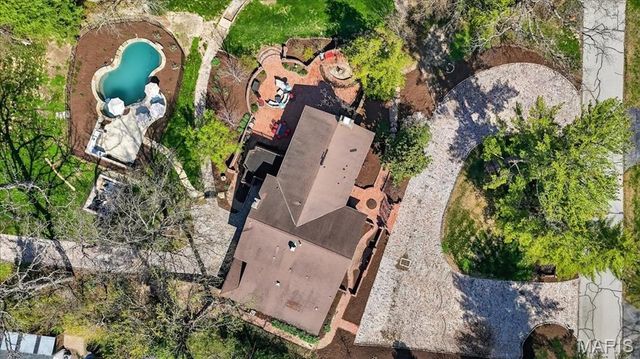 10 Vouga Lane, St Louis, MO 63131