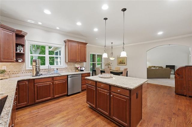 3480 Talking Leaves Trail, Gainesville, GA 30506