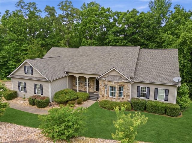 3480 Talking Leaves Trail, Gainesville, GA 30506