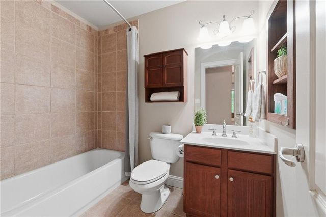 3480 Talking Leaves Trail, Gainesville, GA 30506
