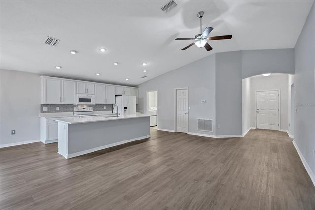 7056 GIDEON CIRCLE, Zephyrhills, FL 33541