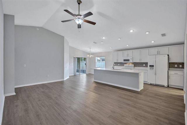 7056 GIDEON CIRCLE, Zephyrhills, FL 33541