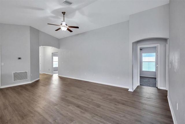 7056 GIDEON CIRCLE, Zephyrhills, FL 33541