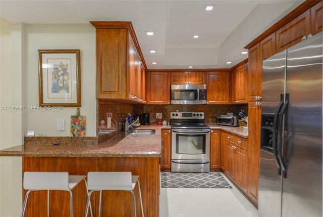 1950 S Ocean Drive 5A, Hallandale Beach, FL 33009