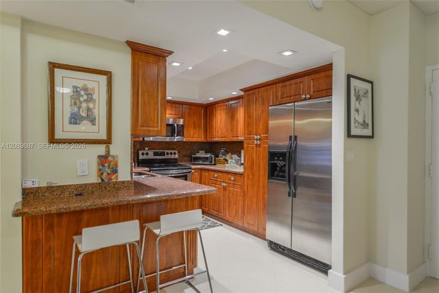 1950 S Ocean Drive 5A, Hallandale Beach, FL 33009