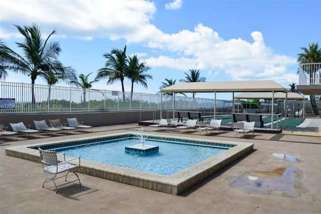 1950 S Ocean Drive 5A, Hallandale Beach, FL 33009