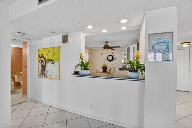 3400 S Ocean Boulevard 10b, Highland Beach, FL 33487