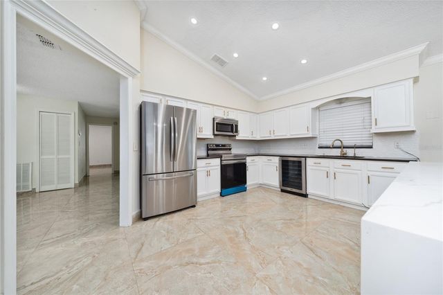 112 ROSEWOOD COURT, Kissimmee, FL 34743