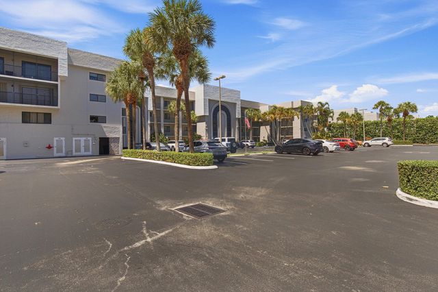 3525 S Ocean Boulevard 103, South Palm Beach, FL 33480