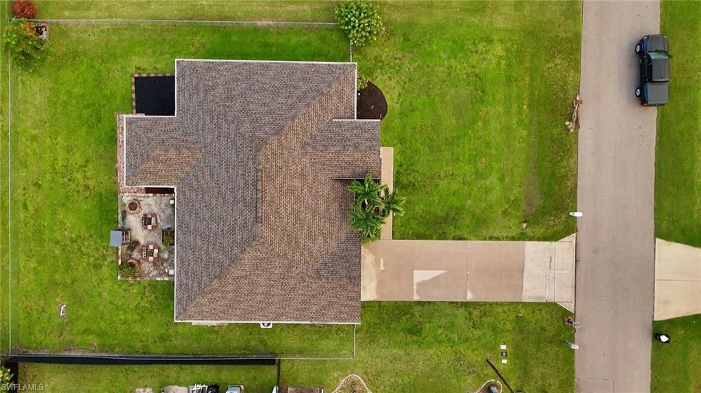 Image 29 of property listing at 1305 SW 22nd PL, Cape Coral, FL 33991