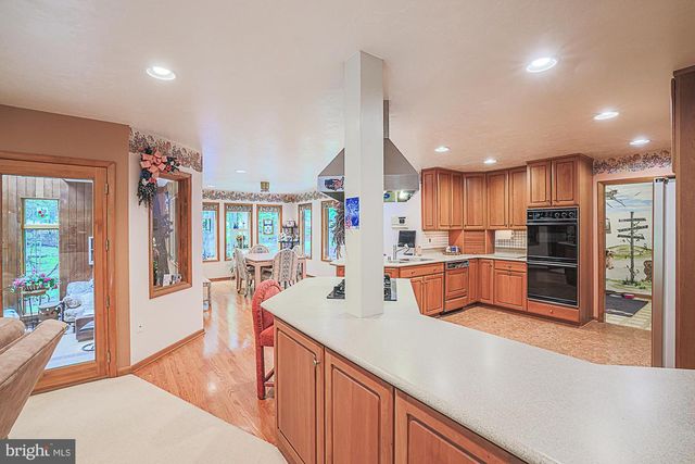 17 MONTVIEU CT, Cockeysville, MD 21030