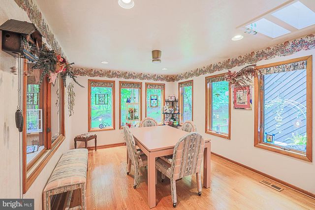 17 MONTVIEU CT, Cockeysville, MD 21030