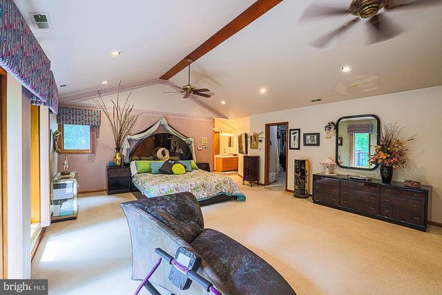 17 MONTVIEU CT, Cockeysville, MD 21030