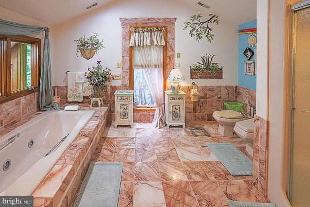17 MONTVIEU CT, Cockeysville, MD 21030