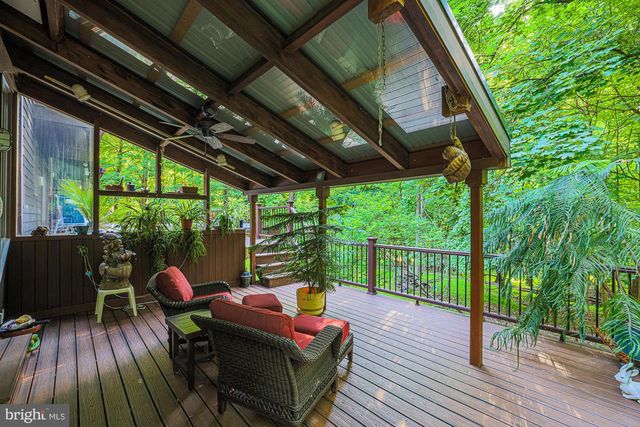 17 MONTVIEU CT, Cockeysville, MD 21030
