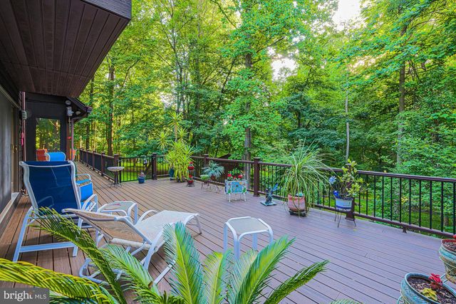 17 MONTVIEU CT, Cockeysville, MD 21030