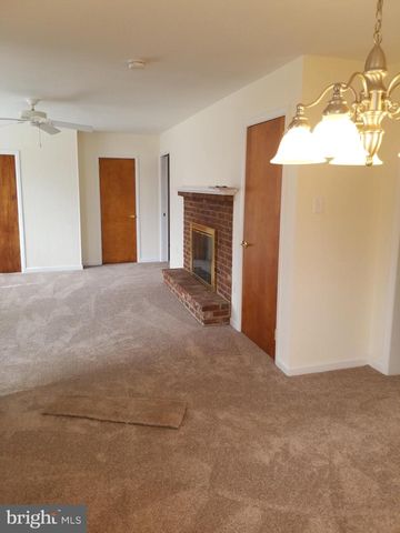 4827 HARRISON RD, Doylestown, PA 18902