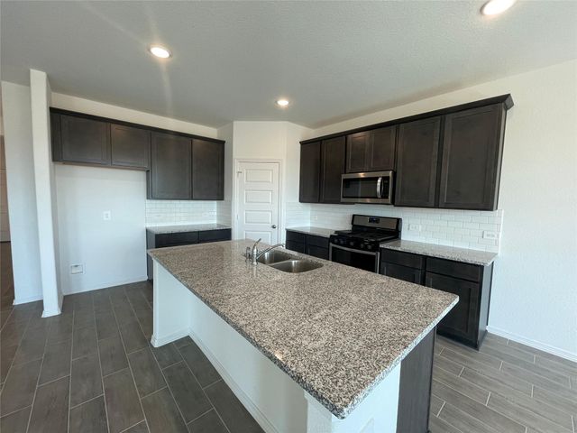 9669 Caney Trails Road, Conroe, TX 77303