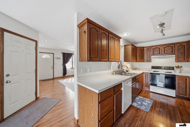 13920 Cavalier Street, Waverly, NE 68462