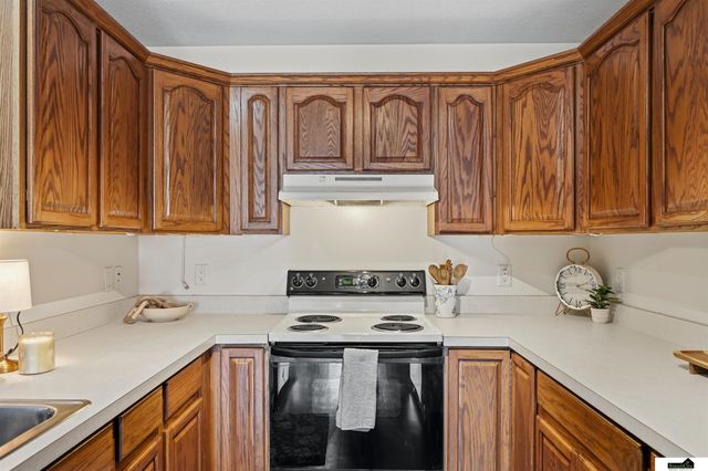 13920 Cavalier Street, Waverly, NE 68462