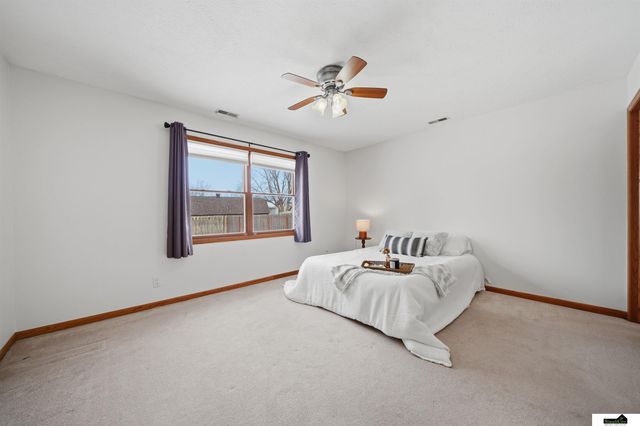 13920 Cavalier Street, Waverly, NE 68462