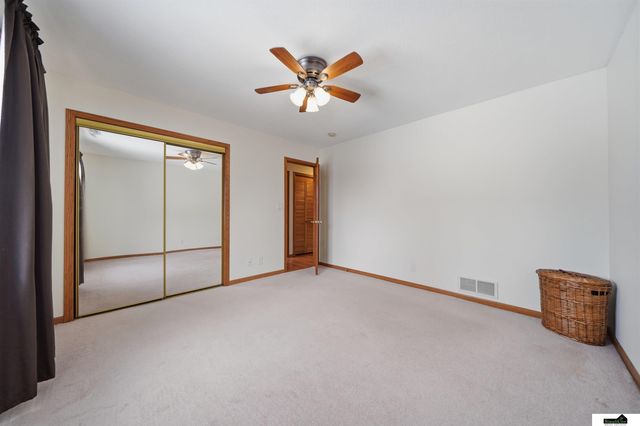 13920 Cavalier Street, Waverly, NE 68462