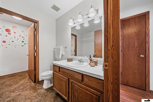 13920 Cavalier Street, Waverly, NE 68462