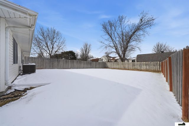 13920 Cavalier Street, Waverly, NE 68462