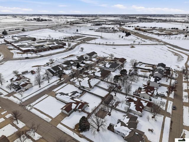 13920 Cavalier Street, Waverly, NE 68462