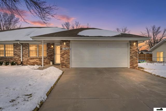 13920 Cavalier Street, Waverly, NE 68462